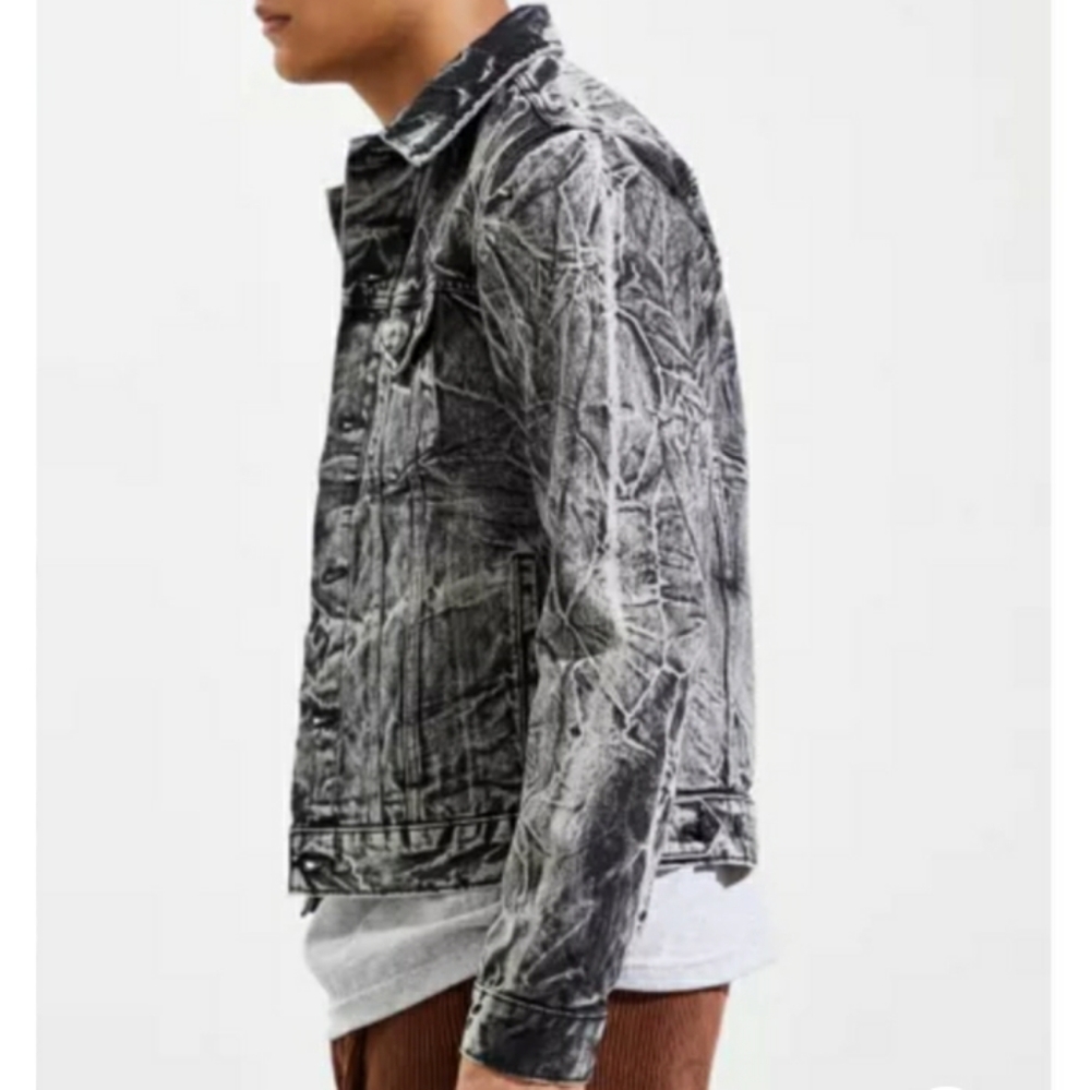 NWT UO BDG DARK BLACK WASH DENIM TRUCKER JACKET - Picture 3 of 7